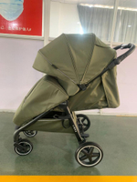 Прогулочная коляска Luxmom 730 ч/р