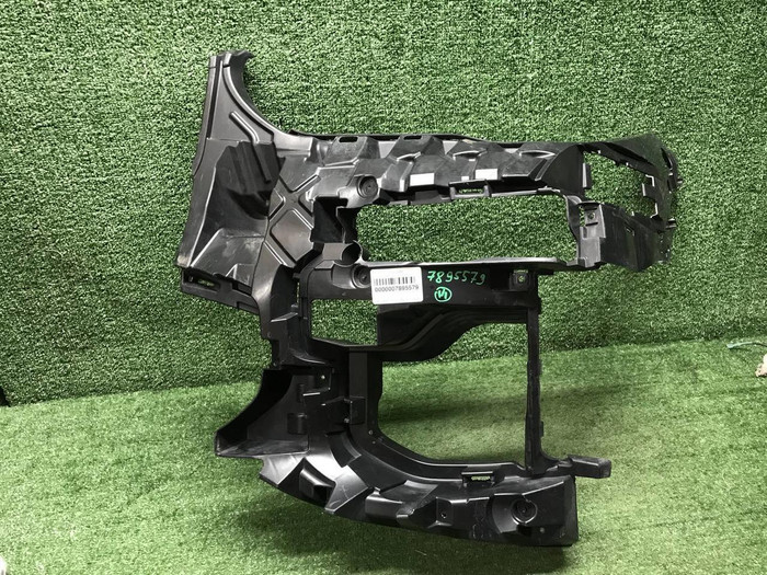 Кронштейн перед. бампера BMW X5 G05 18-23 M-paket