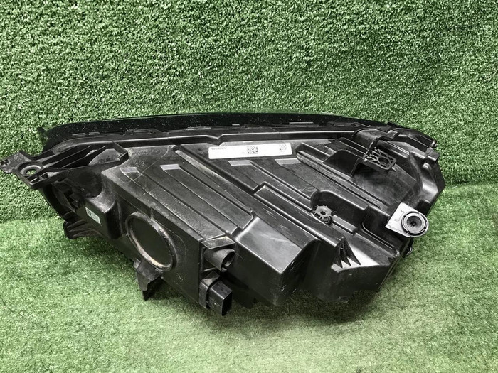 Фара правая Geely Monjaro (2021-н.в.) LED