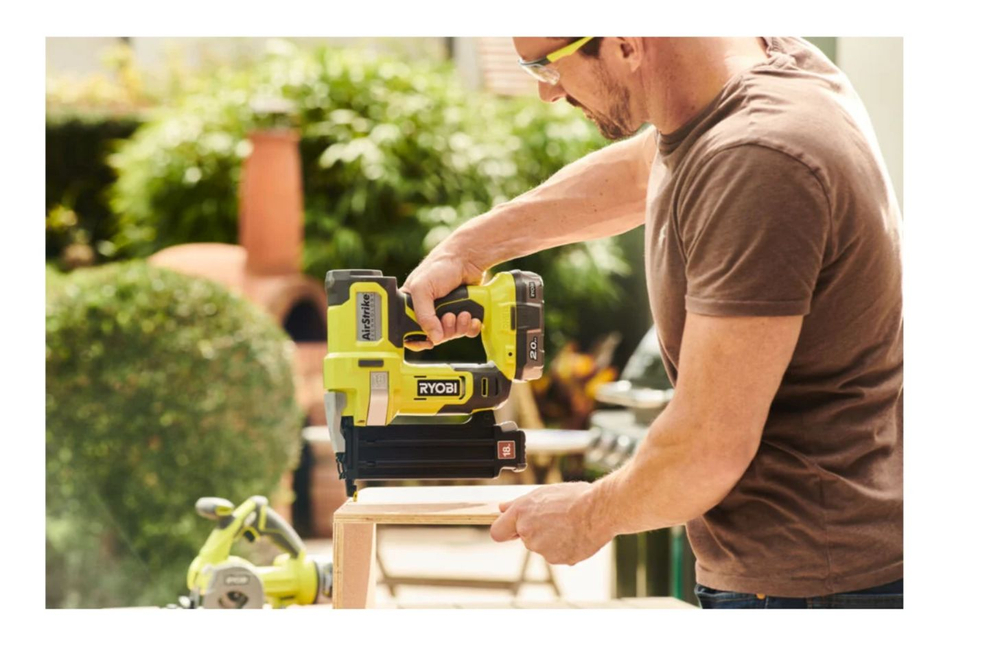 Гвоздезабиватель Ryobi R18GN18-120S 18В 5133005429