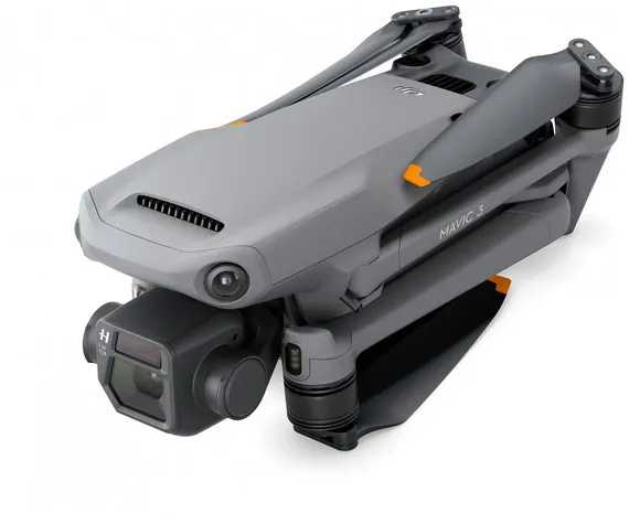 Квадрокоптер DJI Mavic 3 Fly More Combo