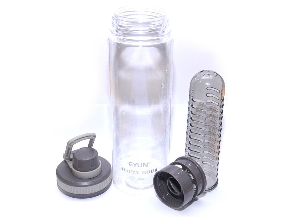 Бутылка для воды. Материал: пластик, силикон. Объём 700ML. YY-113