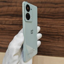 Крышка для OnePlus Nord 2T оригинальная (заднее стекло) цвет: Светло-Зелёный