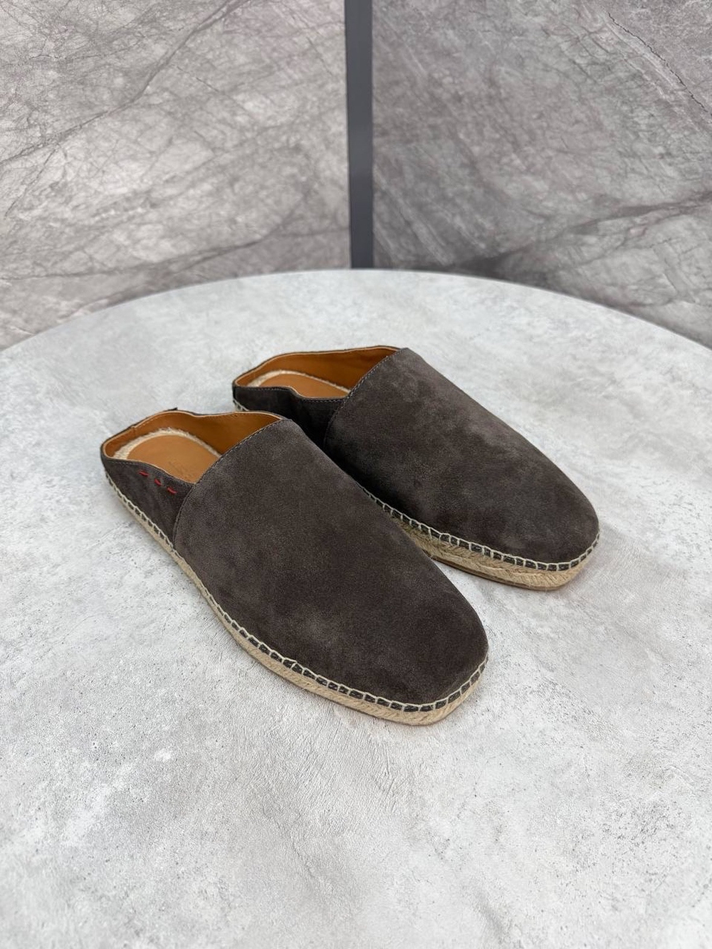 Мюли Kiton
