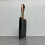 Medium Flat Shopper in Triomphe