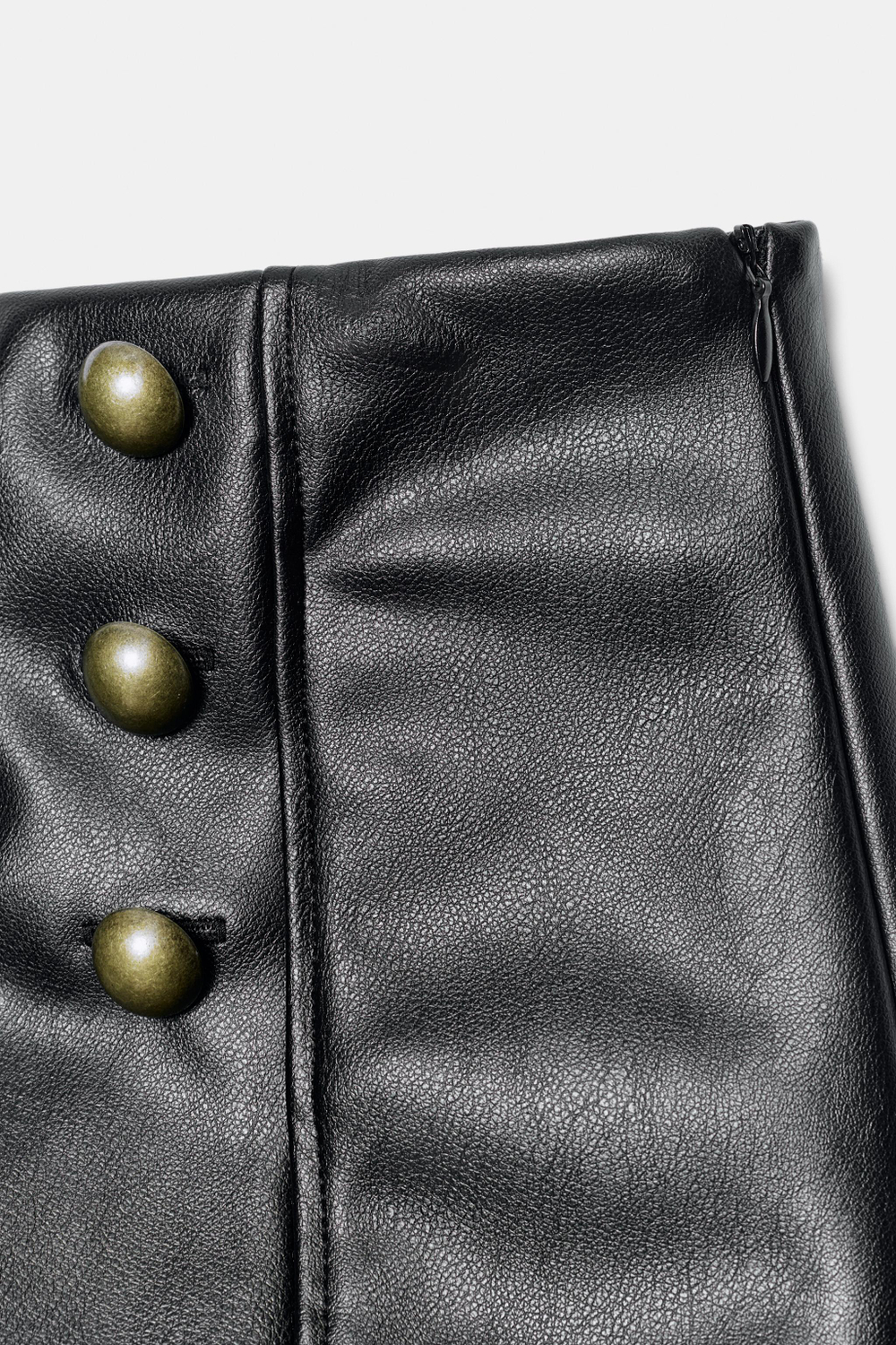 МИНИ-ШОРТЫ ИЗ ТВИЛА С ПУГОВИЦАМИ — ZARA