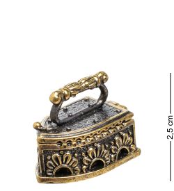 Народные промыслы AM-1482 Фигурка «Утюг с галечкой» (латунь, янтарь)