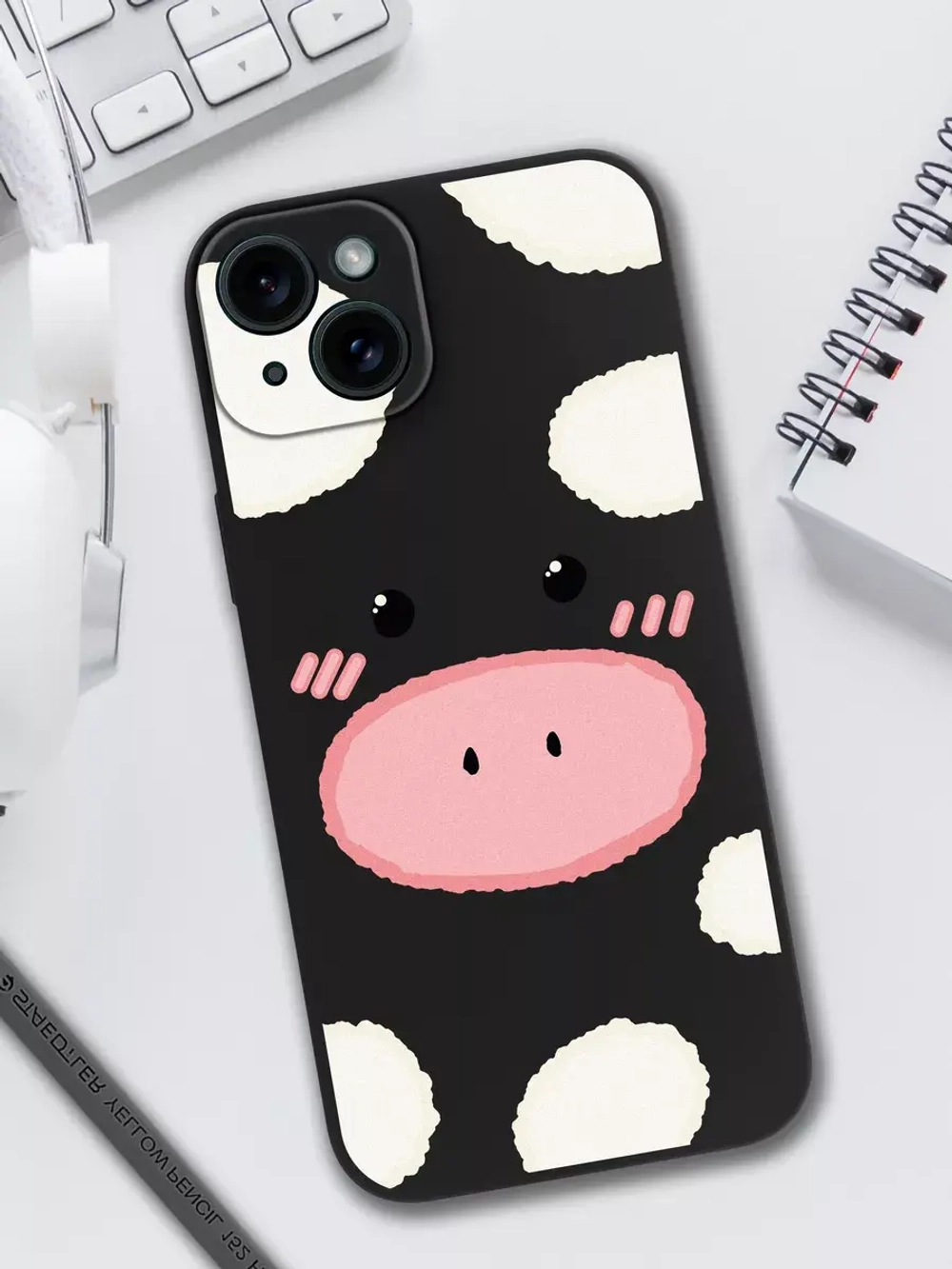 Чехол на iPhone 15 Plus с принтом