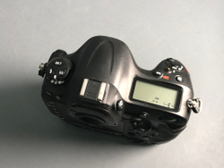 Nikon D4 700.000 кадров