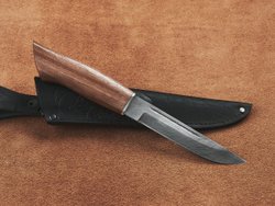 Финский нож Леуку, дамасская сталь, рукоять орех