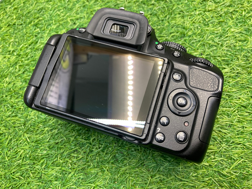 Nikon D5100 18.500 кадров