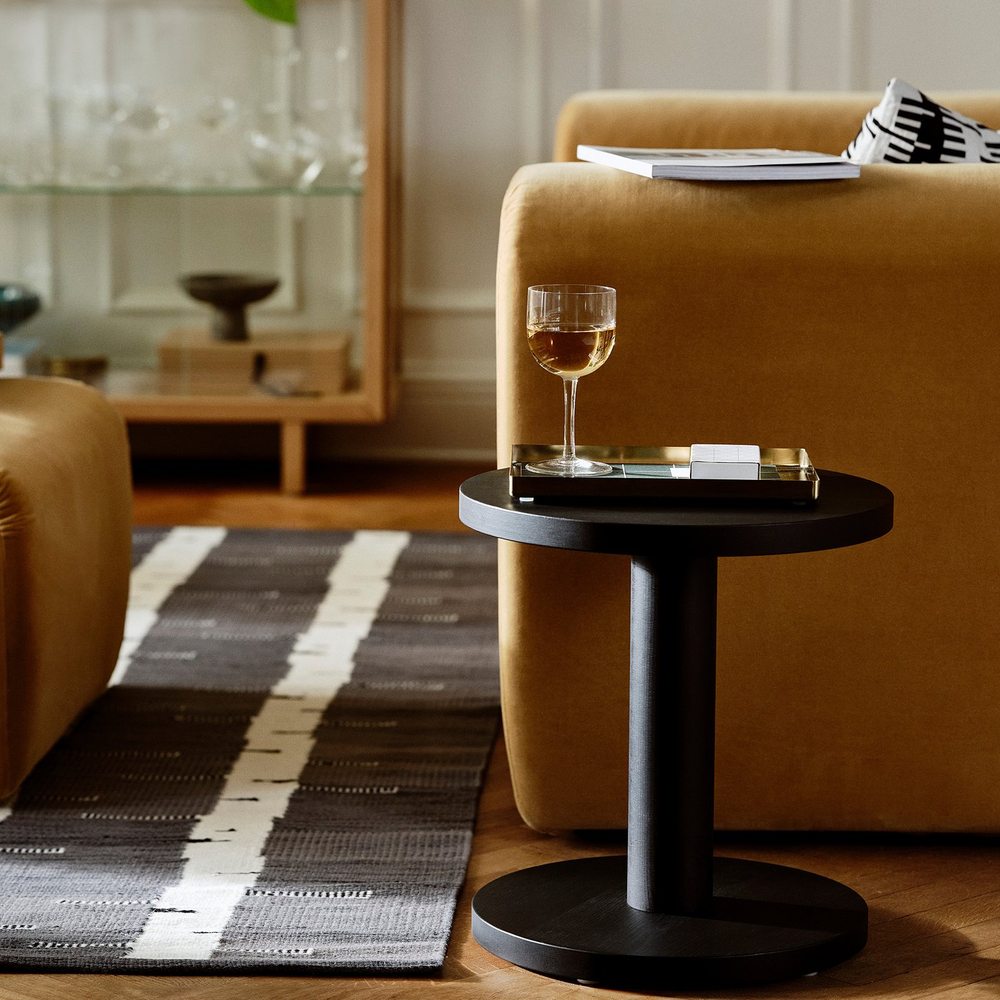 IKEA STOCKHOLM  (ИКЕА СТОКХОЛМ)  -  2025 Столик - сосна чёрный 40 см