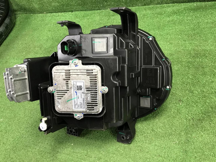Фара левая Tank 300 (2021-н.в.) LED (В сборе)