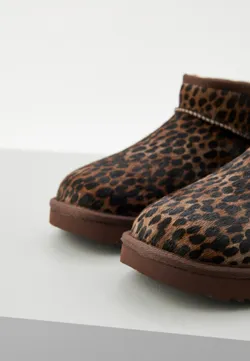 Угги женские UGG Classic Ultra Mini Caspian