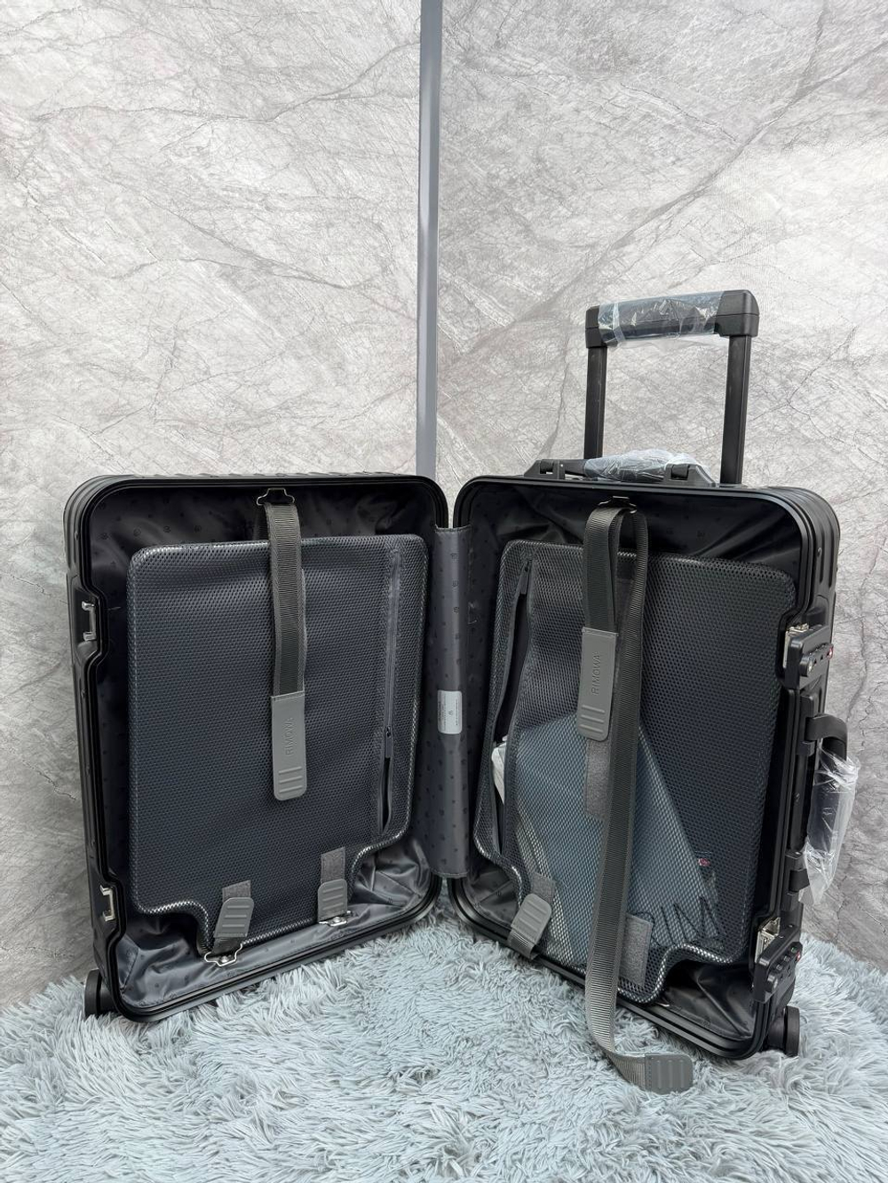 Чемодан Rimowa