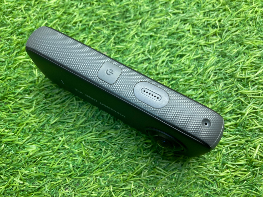 Insta360 One X2