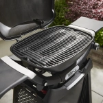 Газовый гриль Weber Q 2200N с боковыми столиками и подставкой