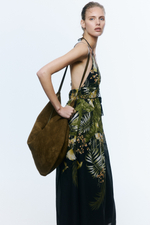 Длинное платье с завязкой на шее - H&M