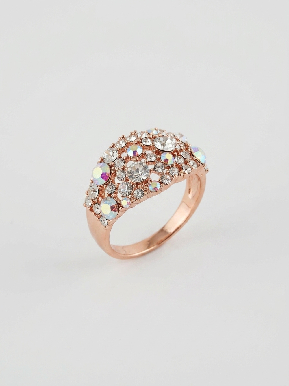 Кольцо Россыпь из белых камней-хамелеонов Swarovski