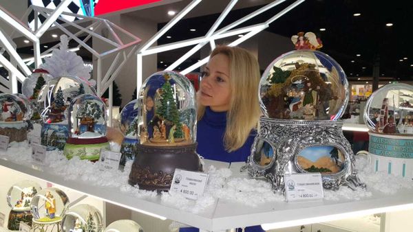 Glassglobe в торговых центрах MEGA Glassglobe в торговых центрах MEGA