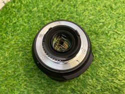 Nikon 18-200mm 3.5-5.6G ED AF-S VR DX