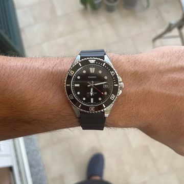 Наручные часы Casio MDV-10-1A1VEF