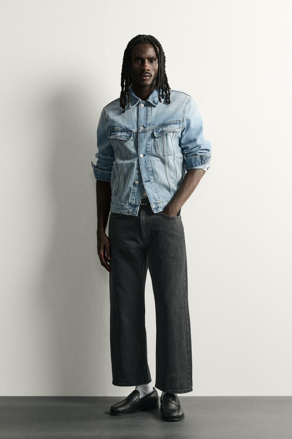 ДЖИНСЫ СВОБОДНОГО КРОЯ УКОРОЧЕННОЙ ДЛИНЫ — ZARA