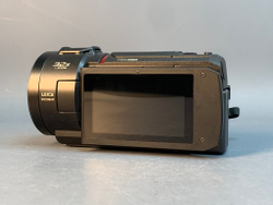 Panasonic HC-VX1