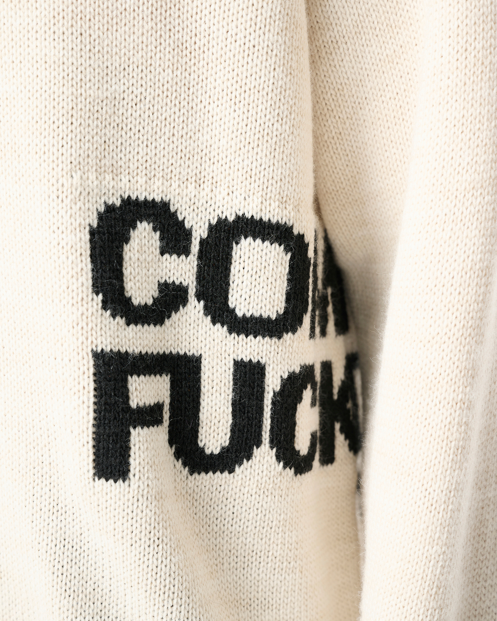 COMME DES FUCKDOWN ДЖЕМПЕР БЕЖЕВЫЙ С ЛОГОТИПОМ БРЕНДА