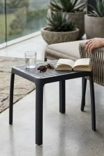 Столик пластиковый для шезлонга Wave Side Table