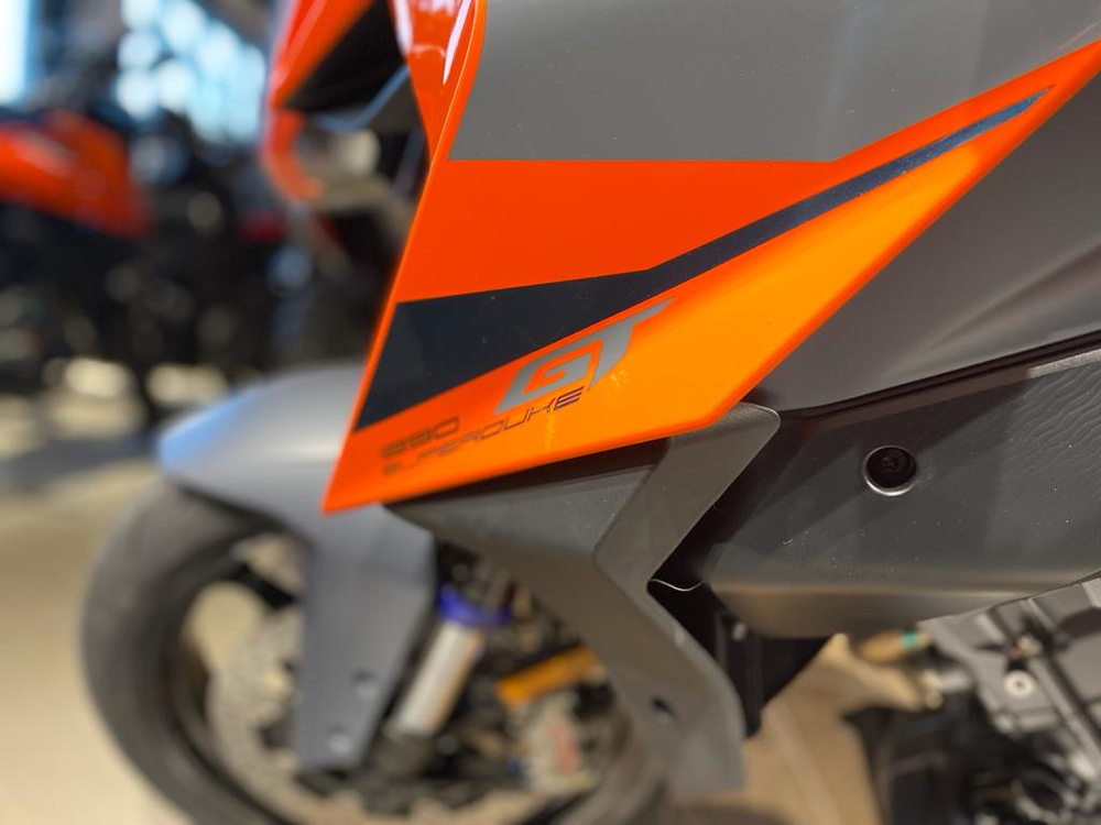 KTM 1290 SUPER DUKE GT