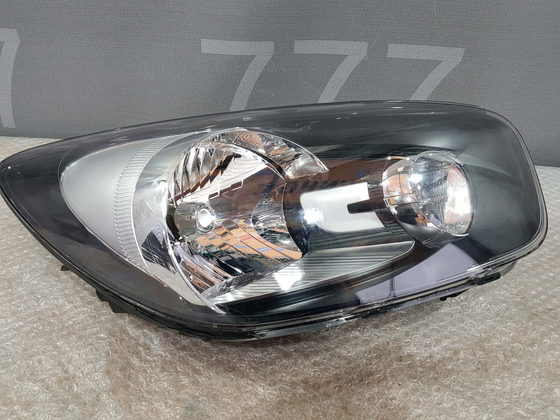 Фара правая галоген Kia Picanto 2 (TA) 11-17 Б/У Оригинал 921021Y000