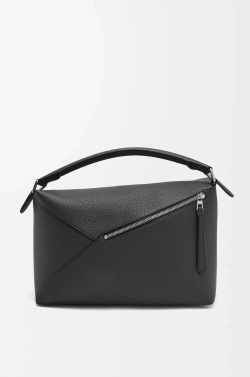 Loewe Большая сумка Puzzle Edge из зернистой телячьей кожи, черный