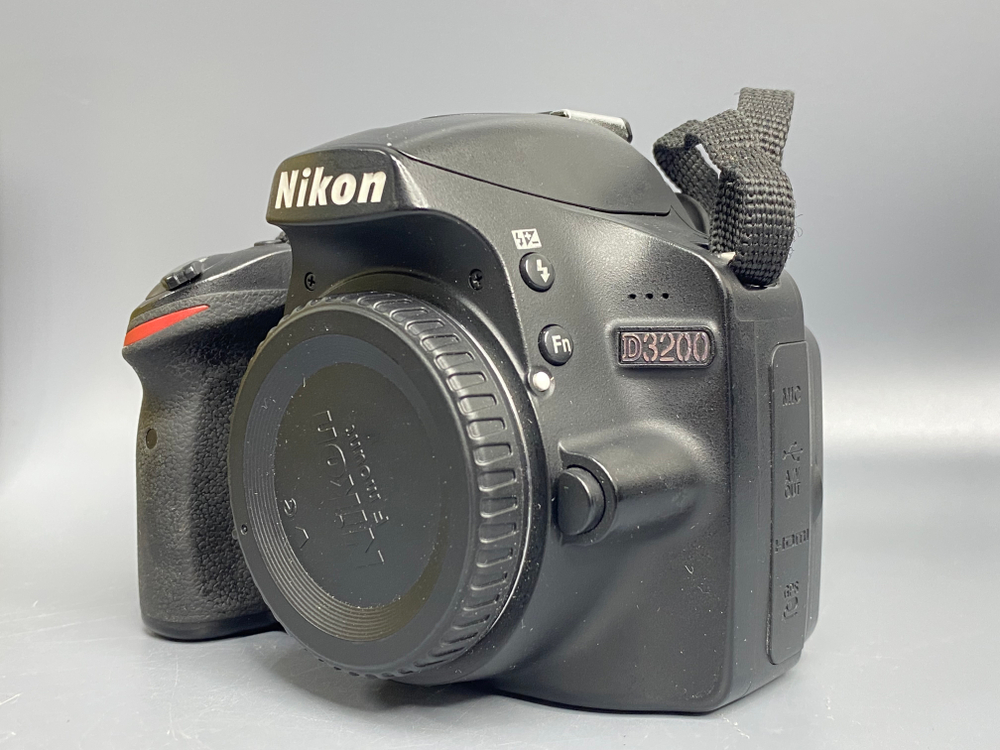 Nikon D3200 7500 кадров