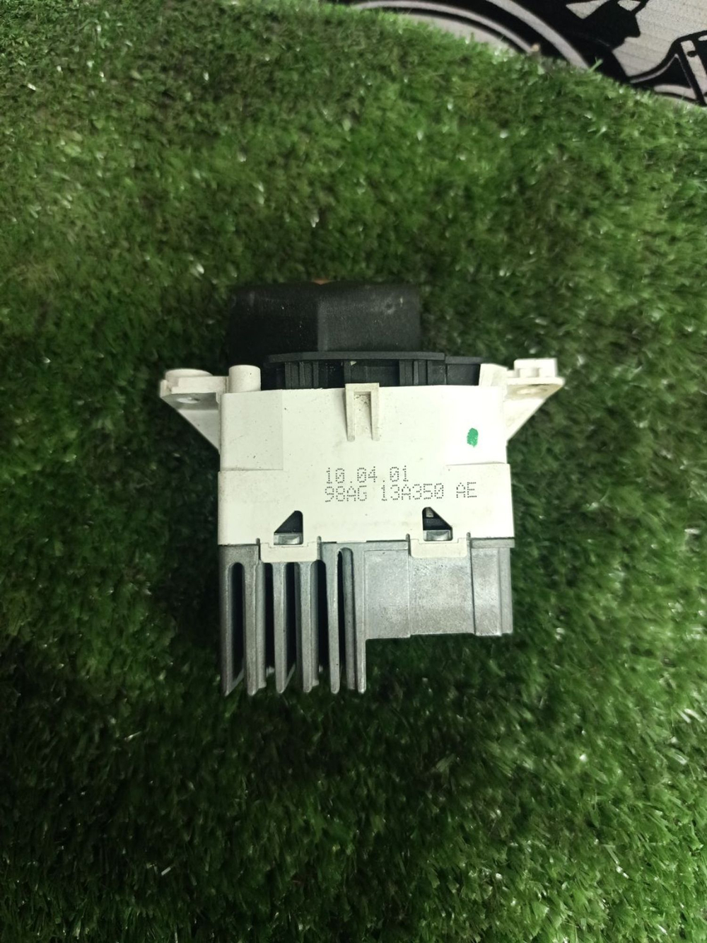 Кнопка аварийной остановки Ford Focus, I 2001