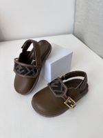 Сабо Fendi, 25