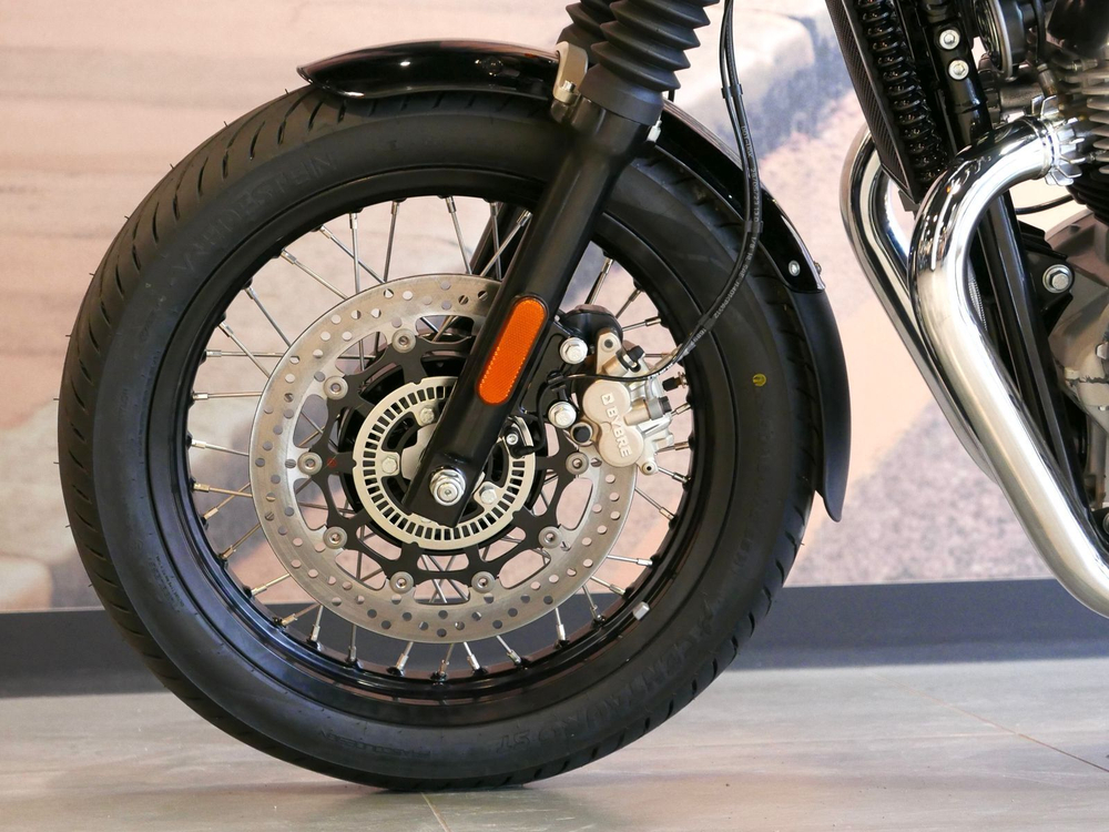 Royal Enfield Continental GT 650 Dux Deluxe (Custom / Dual tone) 2025