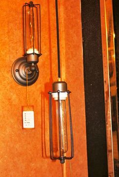 vintage chandelier 50-43 ( by Funky Vintage )