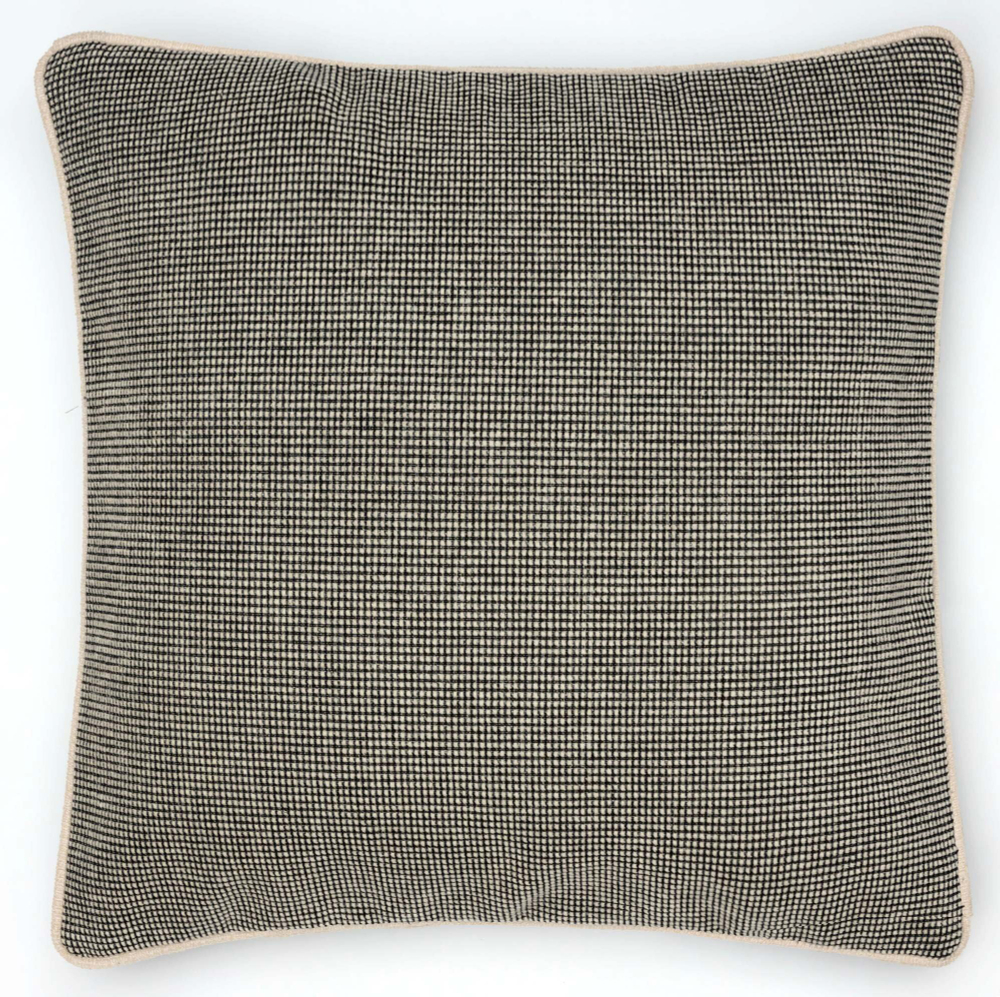 Подушка CUBEПодушка декоративная 45х45 серо-белая мелкая Textil Roig 45x45 Серый / Белый