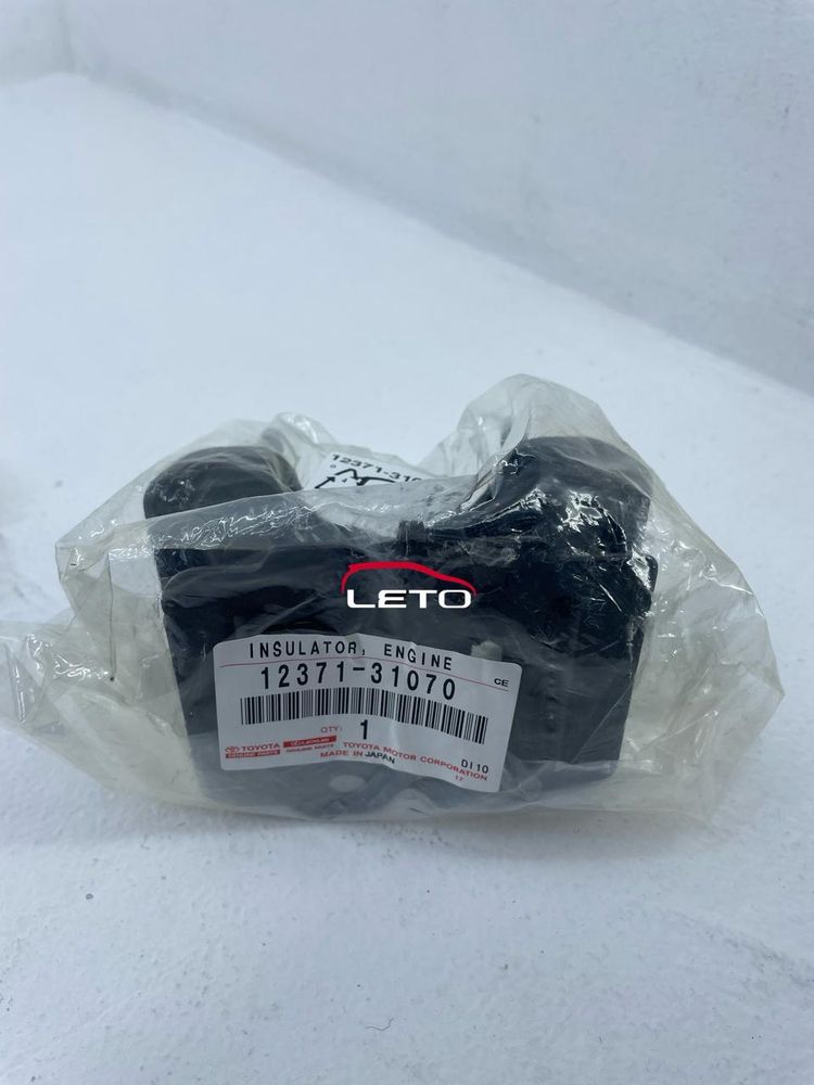 Подушка двигателя задняя 12371-31070 1237131070