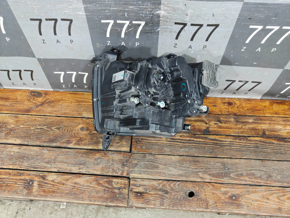 Фара правая LED Tank 500 21-нв Б/У Оригинал 4121105XKV3AA