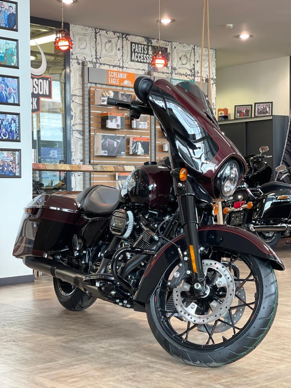 Harley-Davidson Street Glide Special (Midnight Crimson – Black Finish) c НДС