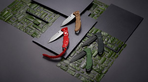 Компания VICTORINOX обновляет серию EVOKE и выпускает лимитки 2023