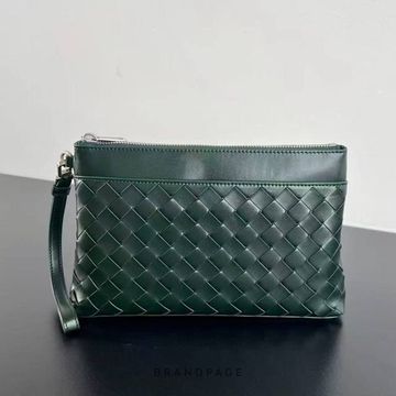 Клатч зелёный от Bottega Veneta Intrecciato Prism Pouch BP5-332559