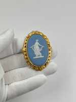 Брошь Wedgwood голубая