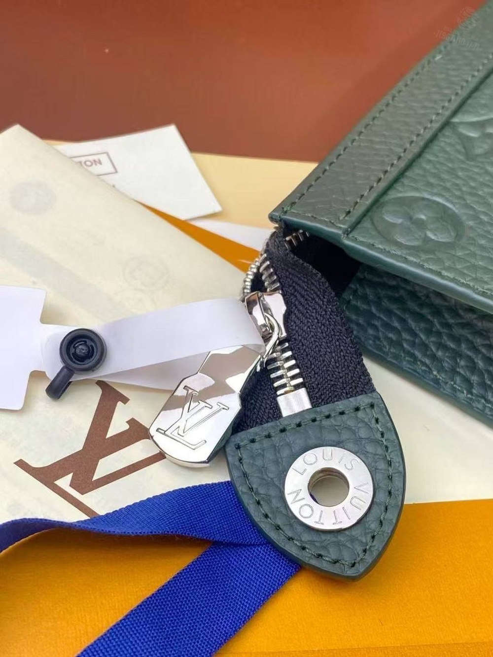 Клатч Louis Vuitton Voyage