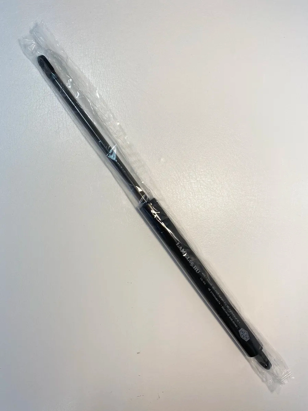 Газлифт 405 мм длиной 1000N, 1 шт