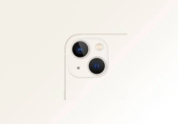 Телефон Apple iPhone 13 128Gb (White)