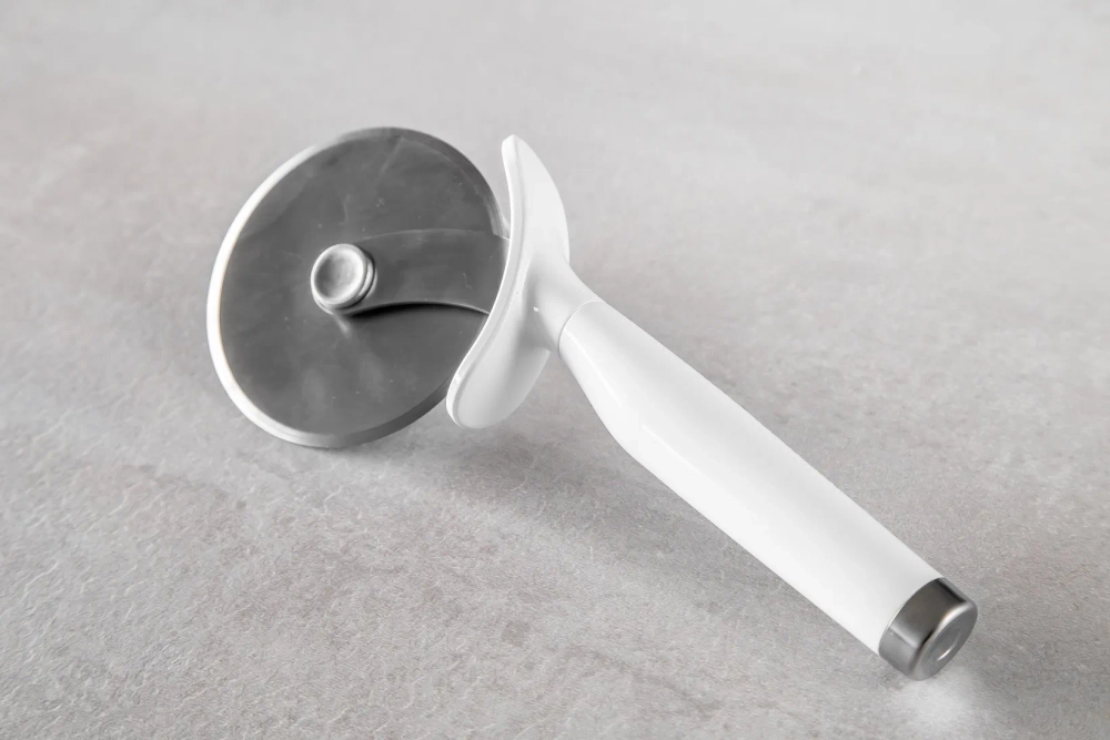 KitchenAid КЛАССИЧЕСКИЙ нож для пиццы. KCG113OHWHE
