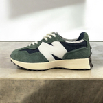 New Balance 327 • Green